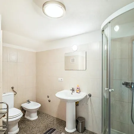 Modern Spacious Villa, 36 Sqm Pool, 70m To - Mediteran * 特罗吉尔